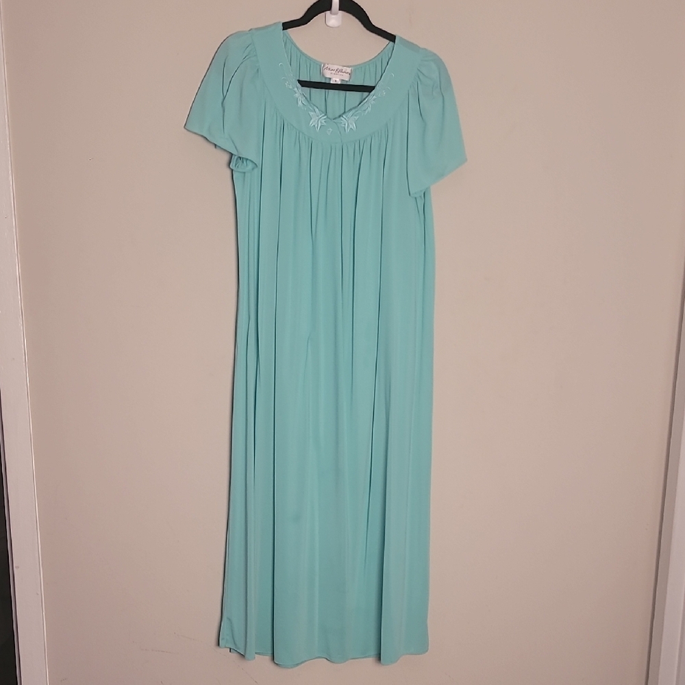 Miss Elaine Green Midi Nightgown Sz M